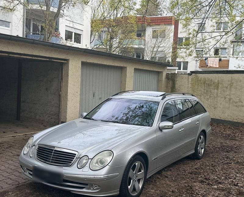 Gebraucht Mercedes E500 306 PS (225 kW) 2003 Silber Kombi