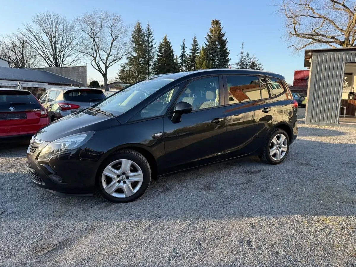 Gebraucht Opel Zafira 140 PS (102 kW) 2015 Schwarz Van / Kleinbus