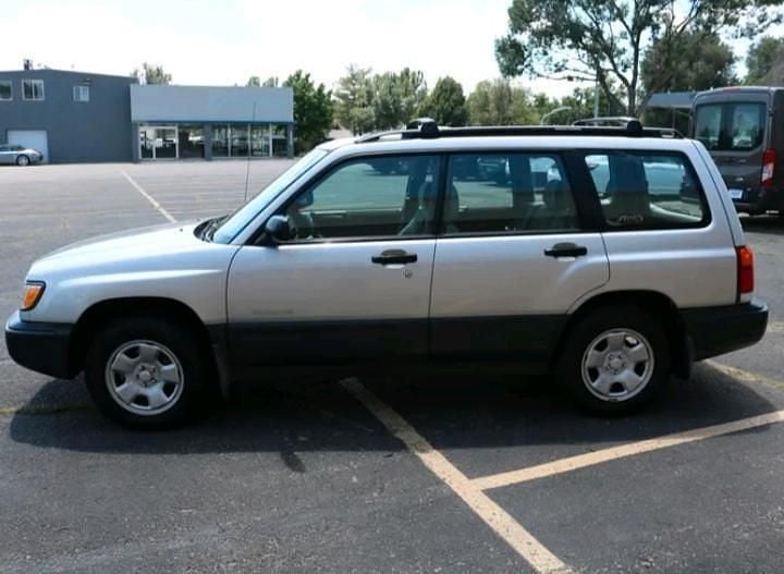 Silber Gebraucht 1999 Subaru Forester SUV | 3.000 € (Teuer) - Bild 1/1