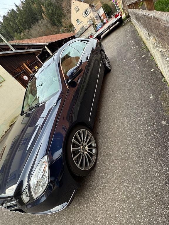 Gebraucht Mercedes E350 Elegance 306 PS (225 kW) 2012 Blau Coupé