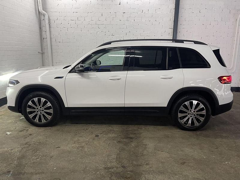 Gebraucht Mercedes EQB250 Electric Art 139 kW (190 PS) 2022 Polarweiss uni SUV