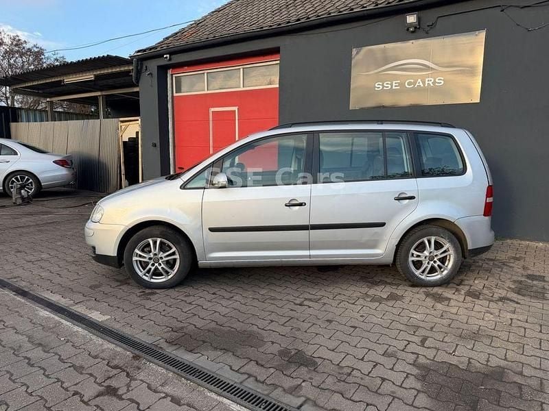 Gebraucht VW Touran 101 PS (74 kW) 2004 Silber Van / Kleinbus