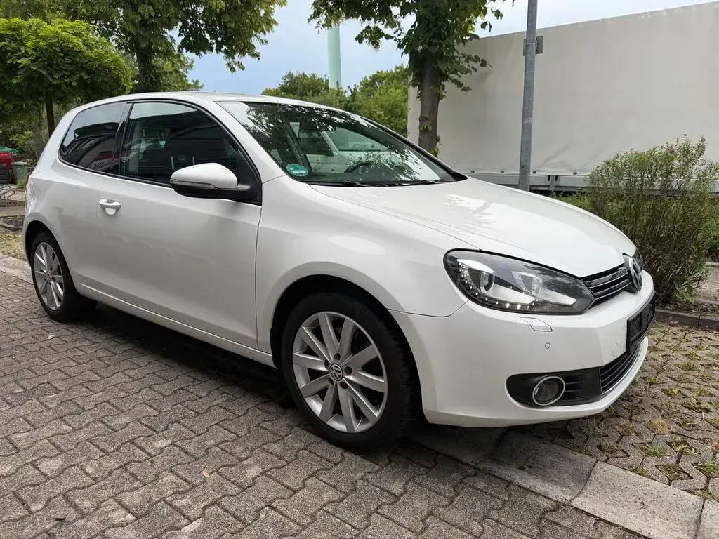 Gebraucht VW Golf VI Highline 160 PS (117 kW) 2011 Weiß Kleinwagen