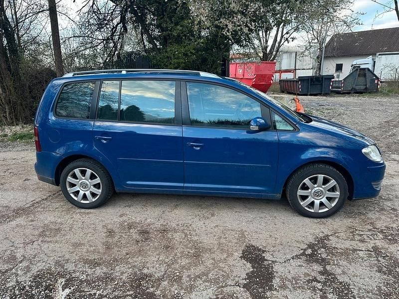Gebraucht VW Touran 2008 Blau Van / Kleinbus