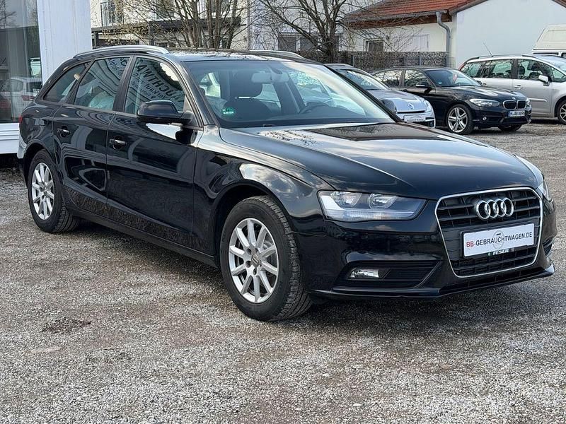 Gebraucht Audi A4 Attraction 150 PS (110 kW) 2015 Schwarz Kombi