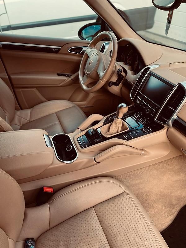 Usata Porsche Cayenne 300 CV (220 kW) 2012 Nero SUV