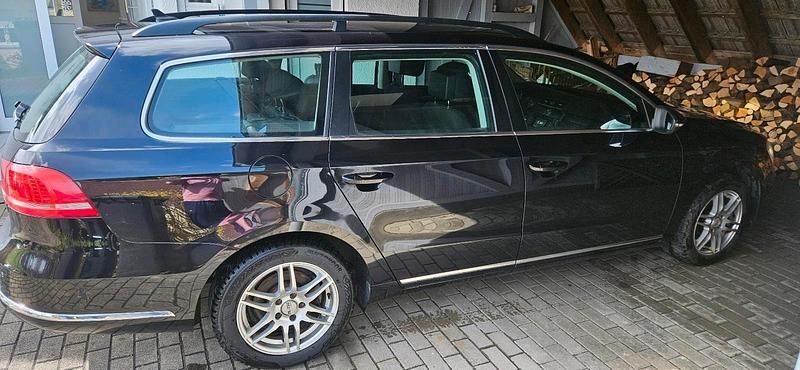 Gebraucht VW Passat 140 PS (102 kW) 2013 Schwarz Kombi