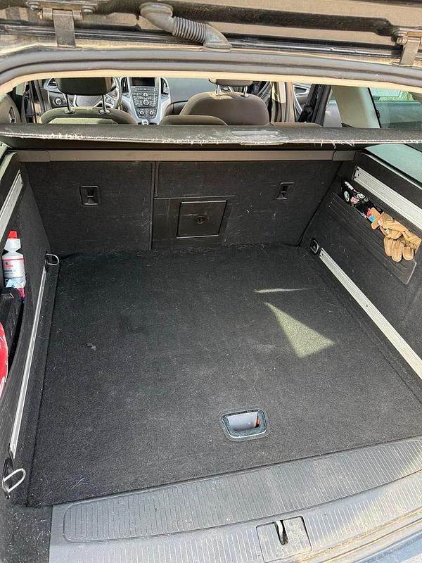 Gebraucht Opel Astra 165 PS (121 kW) 2013 Schwarz Kombi