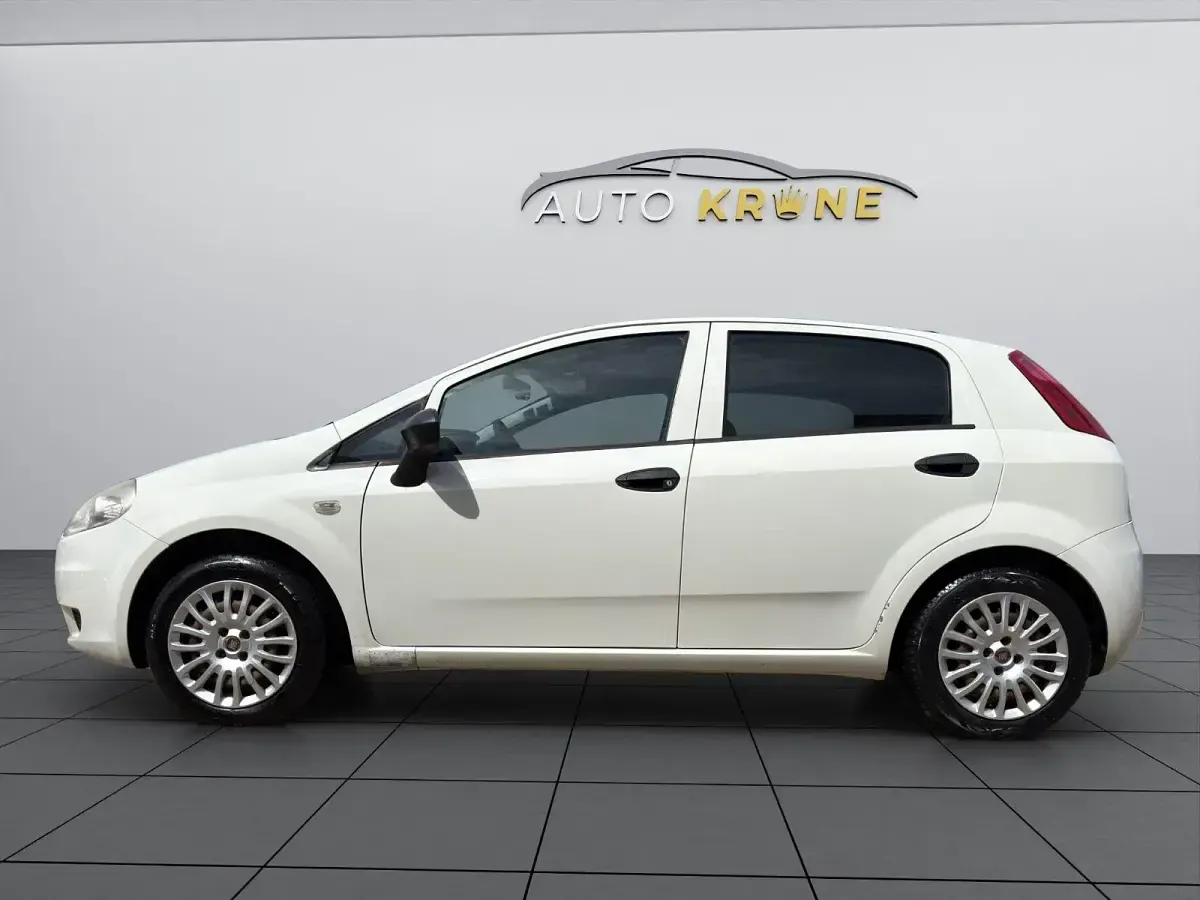 Gebraucht Fiat Punto 69 PS (50 kW) 2013 Weiß Kleinwagen
