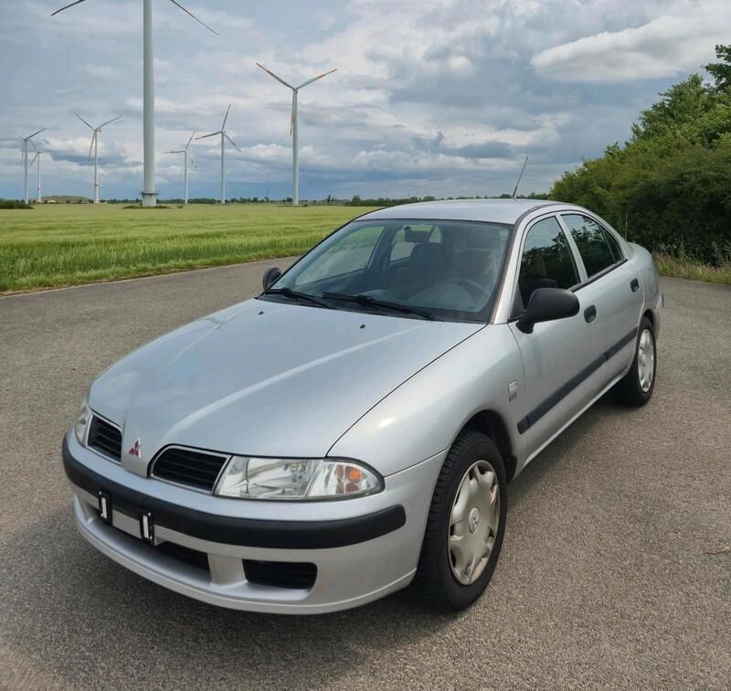 Silber Gebraucht 2000 Mitsubishi Carisma Limousine | 2.400 € (Fairer Preis) - Bild 1/4