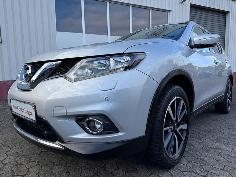 Silber Gebraucht 2015 Nissan X-Trail 360º SUV | 9.980 € (Guter Preis) - Bild 1/4