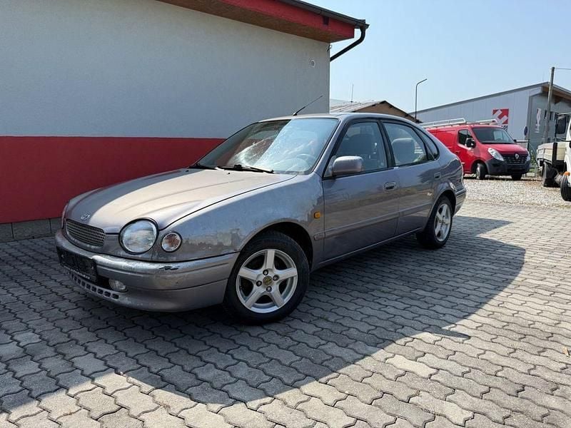 Grau Gebraucht 1999 Toyota Corolla Limousine | 2.650 € - Bild 1/4