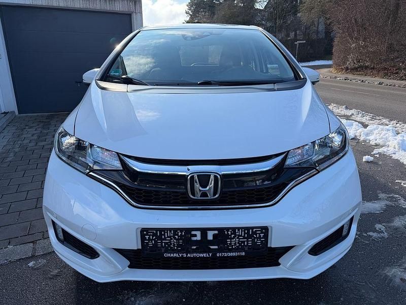Weiß Gebraucht 2019 Honda Jazz Comfort Kleinwagen | 12.890 € (Guter Preis) - Bild 1/4