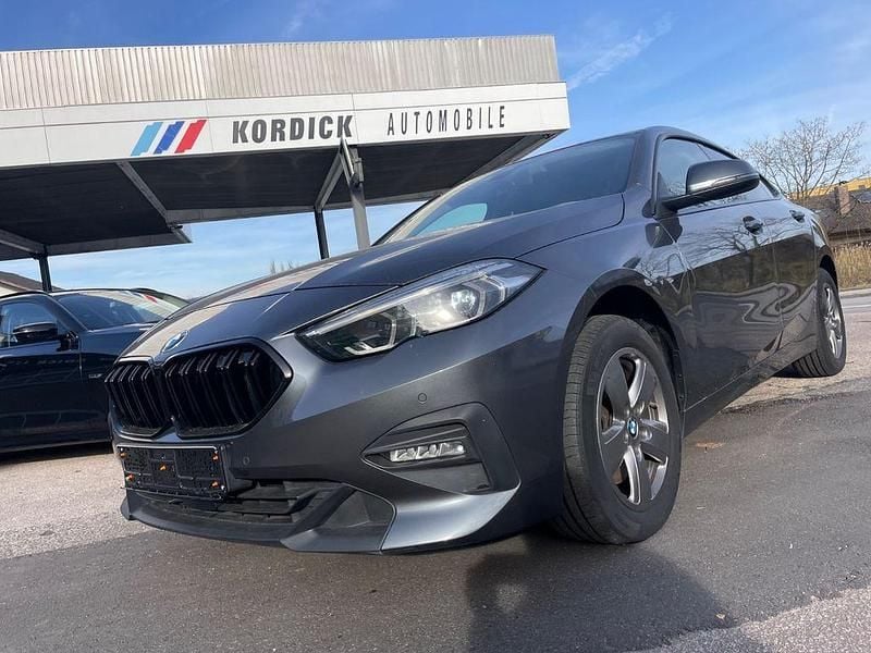 Mineralgrau metallic (b39) Gebraucht 2021 BMW 218 Advantage Coupé | 21.900 € (Etwas zu teuer) - Bild 1/4