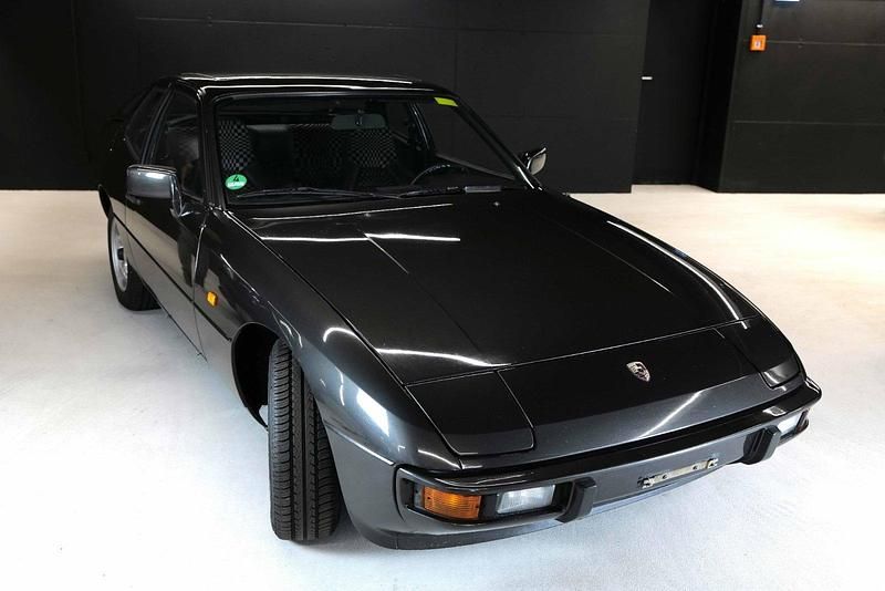 Grau Gebraucht 1982 Porsche 924 Coupé | 19.000 € - Bild 1/4