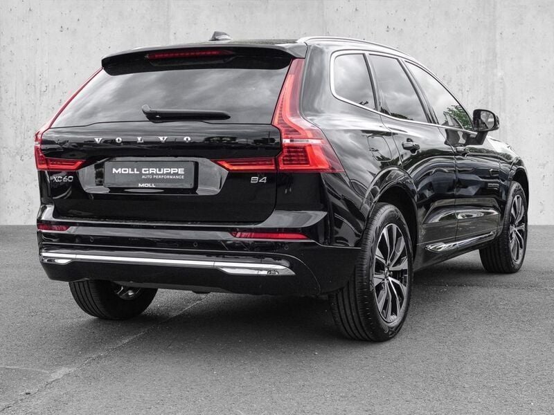 Gebraucht Volvo XC60 Plus 197 PS (144 kW) 2023 Black stone, solid SUV