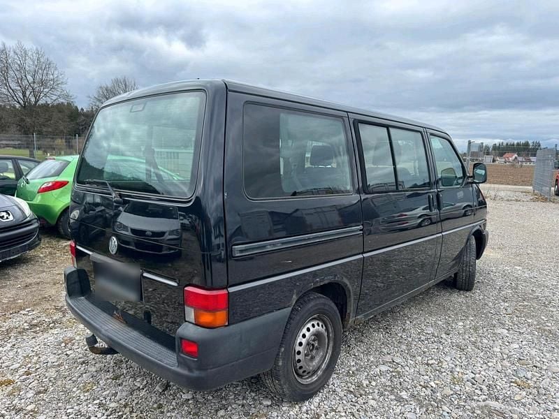 Gebraucht VW T4 102 PS (75 kW) 1999 Schwarz Van