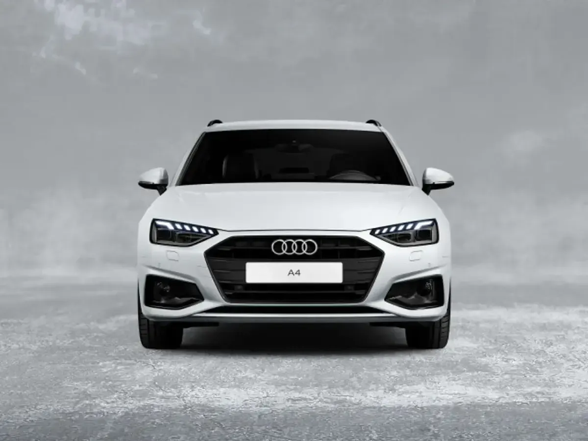 Używany Audi A4 Advanced 150 KM (110 kW) 2024 Biały Kombi