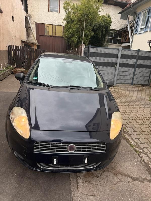 Gebraucht Fiat Punto 77 PS (56 kW) 2009 Schwarz Kleinwagen