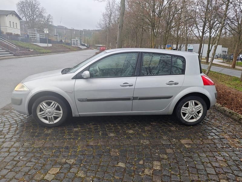 Gebraucht Renault Mégane II 112 PS (82 kW) 2005 Grau Limousine