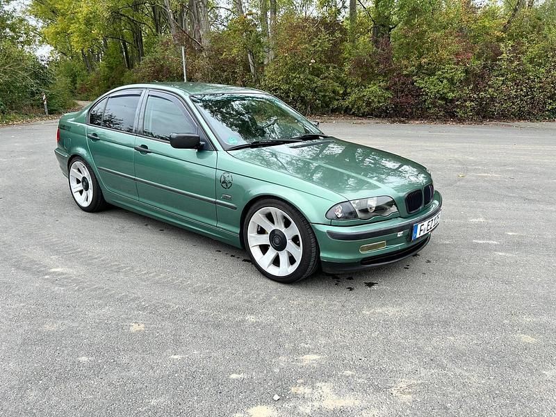 Grün Gebraucht 2000 BMW 316 Limousine | 3.800 € (Teuer) - Bild 1/4