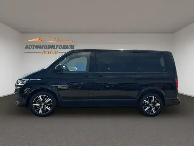 Gebraucht VW Multivan Highline 204 PS (150 kW) 2024 Andere Van / Kleinbus