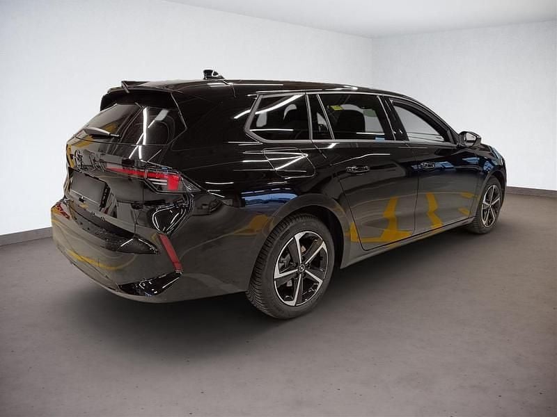 Gebraucht Opel Astra 131 PS (96 kW) 2024 Schwarz Kombi