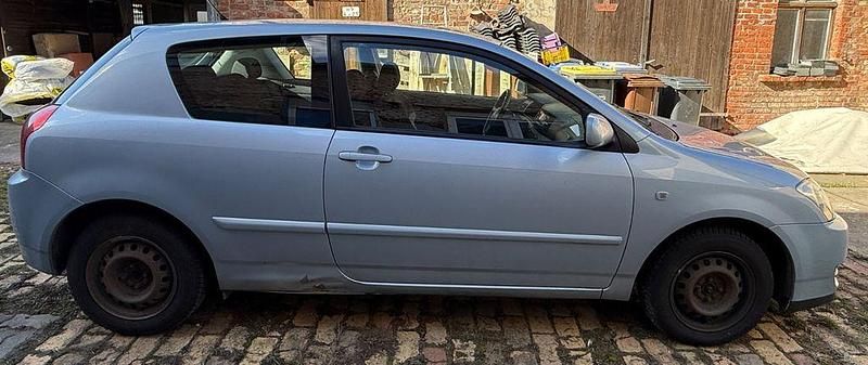 Gebraucht Toyota Corolla 97 PS (71 kW) 2005 Blau Limousine