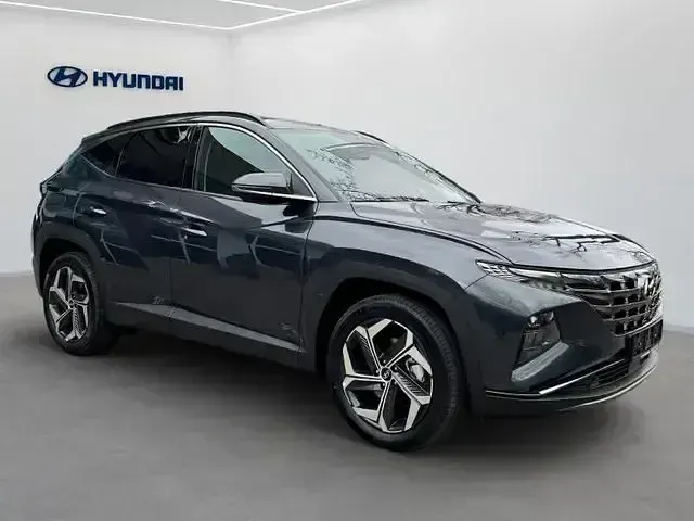 Gebraucht Hyundai Tucson Trend 265 PS (194 kW) 2024 Grau SUV