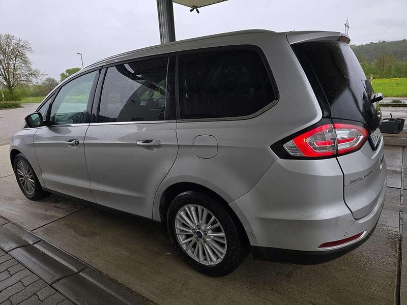 Gebraucht Ford Galaxy Titanium 179 PS (131 kW) 2018 Grau Van / Kleinbus