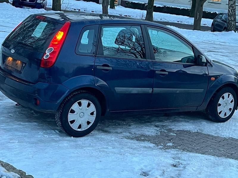 Gebraucht Ford Fiesta 70 PS (51 kW) 2006 Blau Kleinwagen