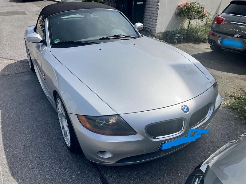 Second-hand BMW Z4 193 CP (141 kW) 2004 Andere farben Cabrio