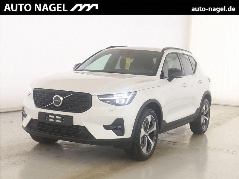 Weiß Gebraucht 2024 Volvo XC40 Business Edition SUV | 36.790 € (Fairer Preis) - Bild 1/4