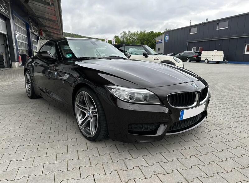 Gebraucht 2014 BMW Z4 Comfort Edition Cabrio | 25.990 € (Fairer Preis) - Bild 1/4