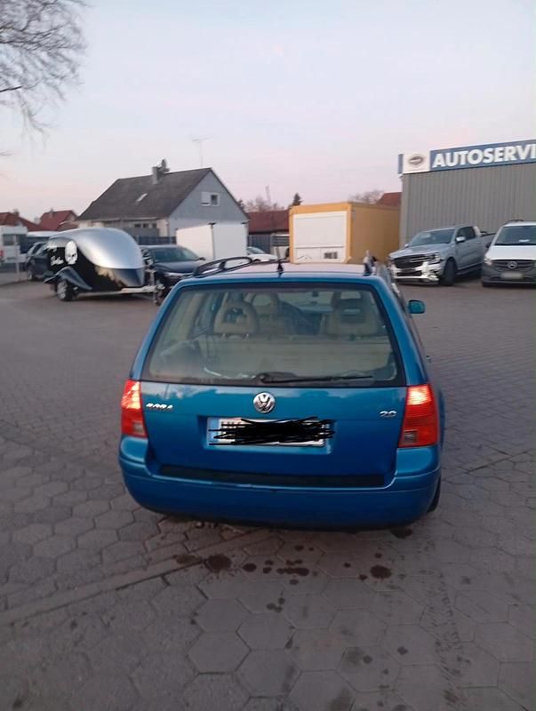 Gebraucht VW Bora 101 PS (74 kW) 1999 Blau Limousine