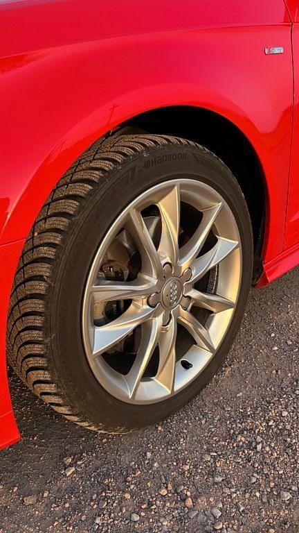 Gebraucht Audi A3 Sport 179 PS (131 kW) 2015 Rot Limousine