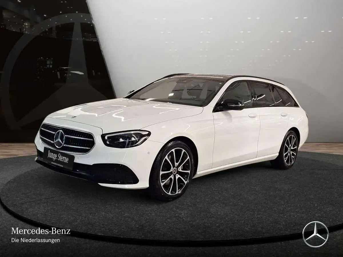 Second-hand Mercedes E220 Avantgarde 200 CP (147 kW) 2023 Alb Berlinǎ