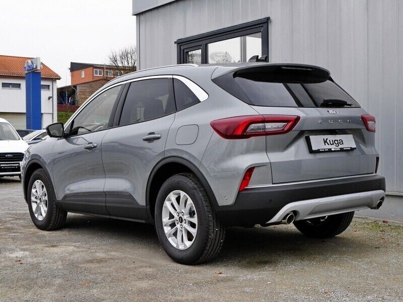 Gebraucht Ford Kuga Titanium 151 PS (111 kW) 2024 Schwarz SUV