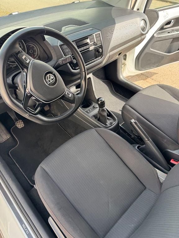 Gebraucht VW up! Sound 90 PS (66 kW) 2017 Weiß Kleinwagen
