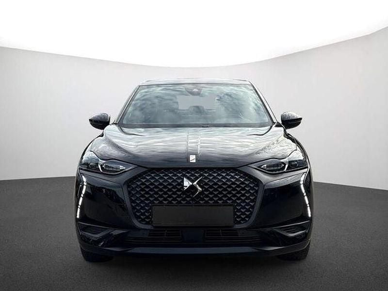 Gebraucht DS Automobiles DS3 Crossback E-Tense Performance Line Plus 100 kW (136 PS) 2022 Lackierung schwarz perla nera/typ aussenverkleidung metalliclackierung SUV