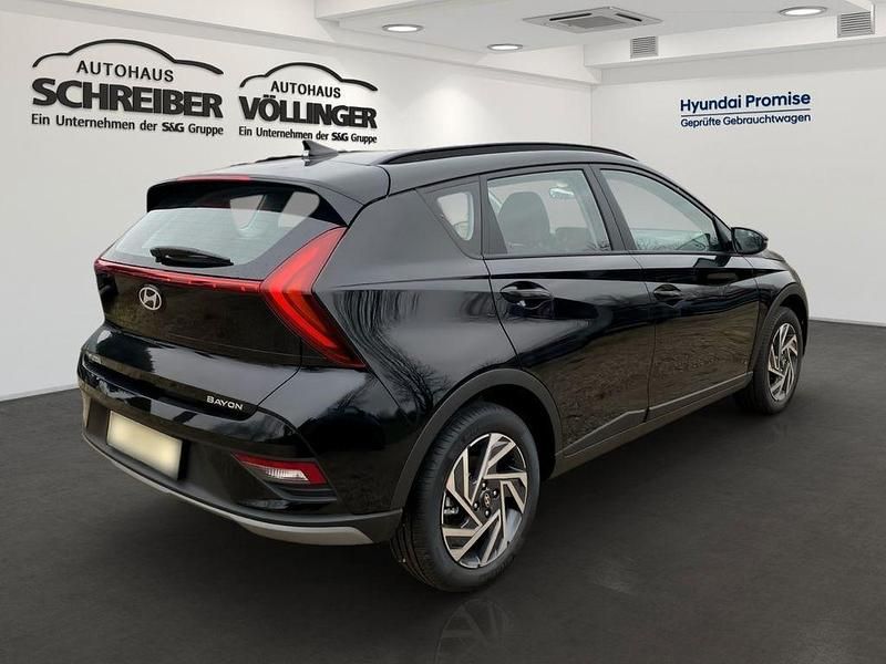 Neu Hyundai Bayon Trend 101 PS (74 kW) 2025 Schwarz SUV