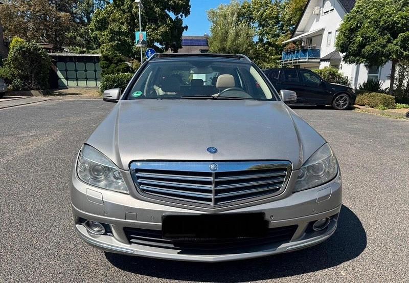 Grau Gebraucht 2009 Mercedes C320 Kombi | 7.500 € (Fairer Preis) - Bild 1/4