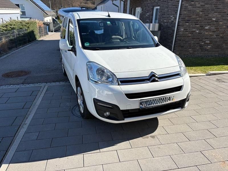 Gebraucht Citroën Berlingo 110 PS (80 kW) 2016 Weiß Van / Kleinbus