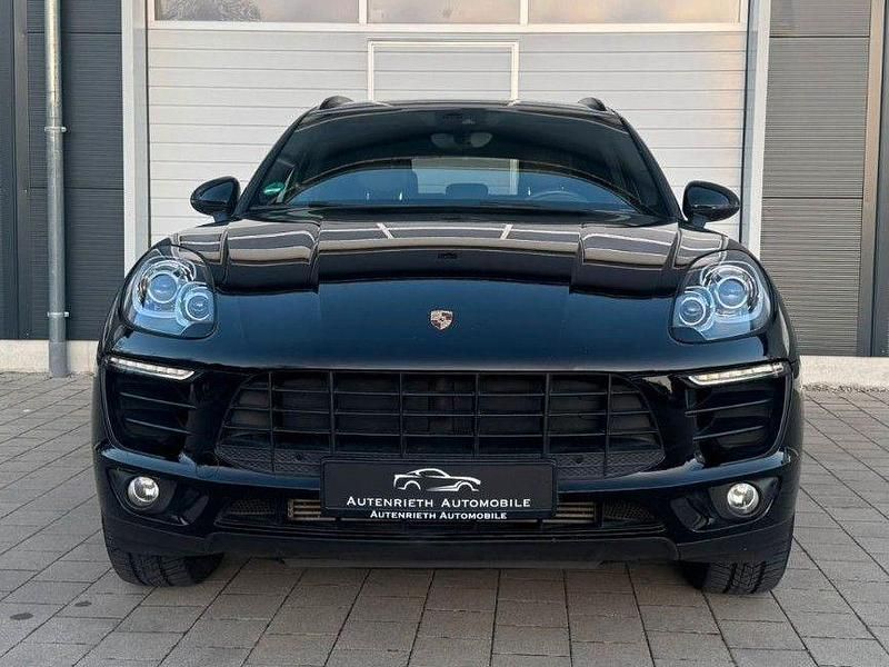 Gebraucht Porsche Macan 252 PS (185 kW) 2018 Schwarz SUV