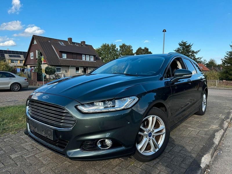 Grau Gebraucht 2016 Ford Mondeo Titanium Kombi | 6.900 € (Superpreis) - Bild 1/4