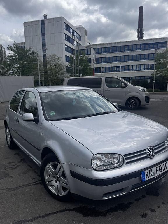 Gebraucht VW Golf IV Edition 75 PS (55 kW) 2001 Grau Kleinwagen