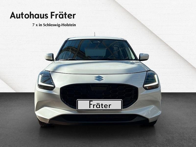 Gebraucht Suzuki Swift Club 83 PS (61 kW) 2025 Weiß Kleinwagen