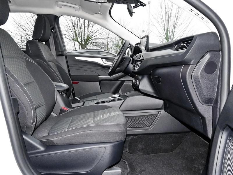 Gebraucht Ford Kuga Cool & Connect 224 PS (164 kW) 2022 Weiß SUV