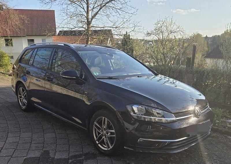 Gebraucht VW Golf VII Join 150 PS (110 kW) 2018 Schwarz Kombi
