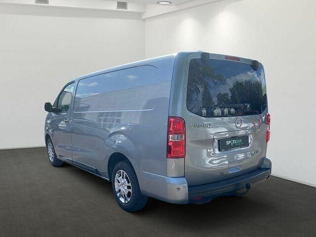 Gebraucht Opel Vivaro Elegance 144 PS (105 kW) 2022 Quarz silber (metallic) Van / Kleinbus